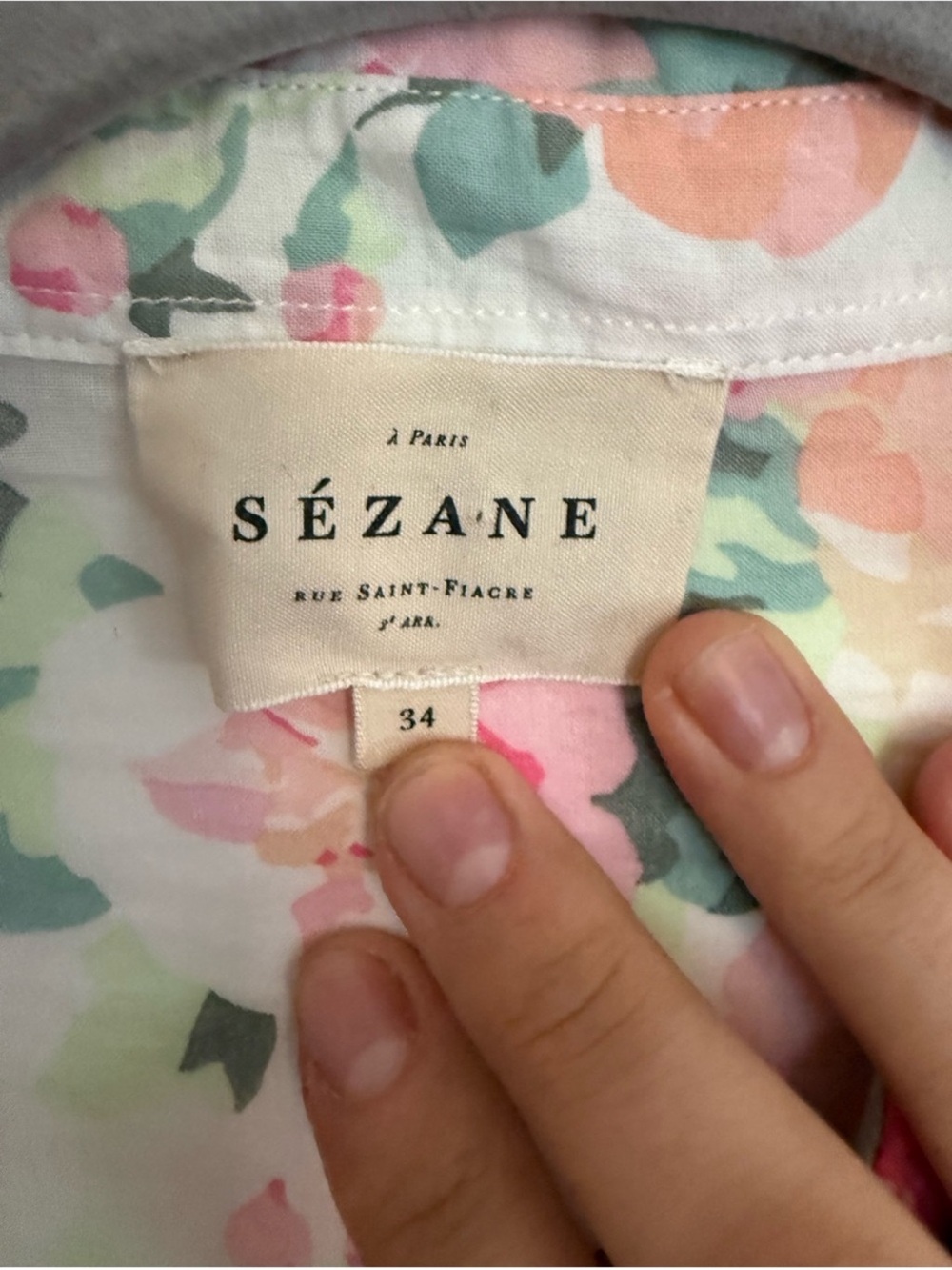 Sezane Blouse Pierro Button Down in Green Pink Romantic Flowers - Picture 4 of 5